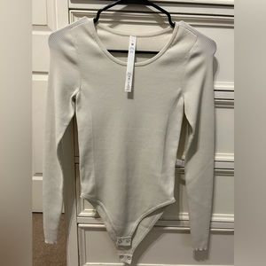 Lululemon long sleeve body suit size small